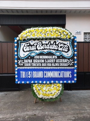 Papan Bunga Duka di Glenmore